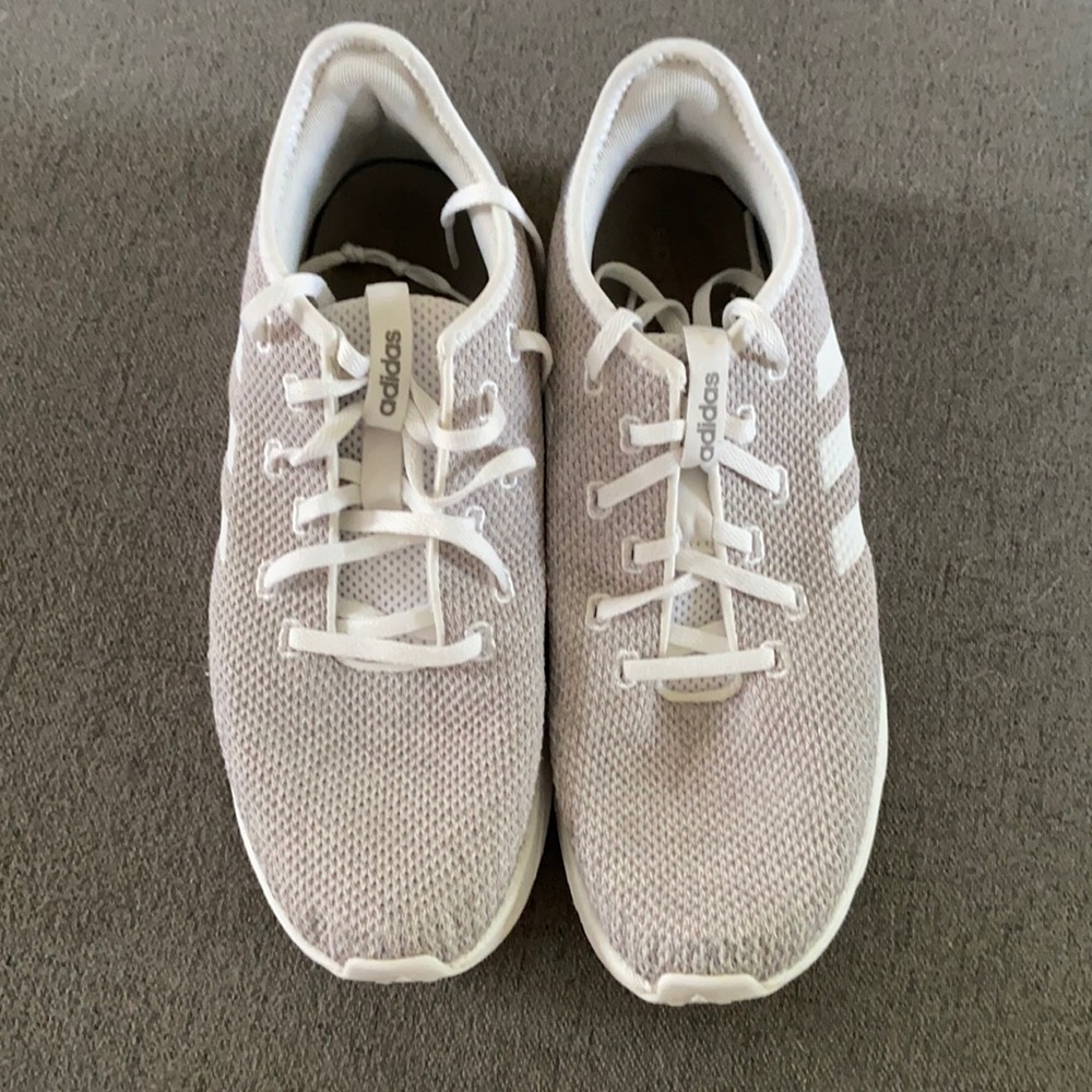Like new Adidas Tennies